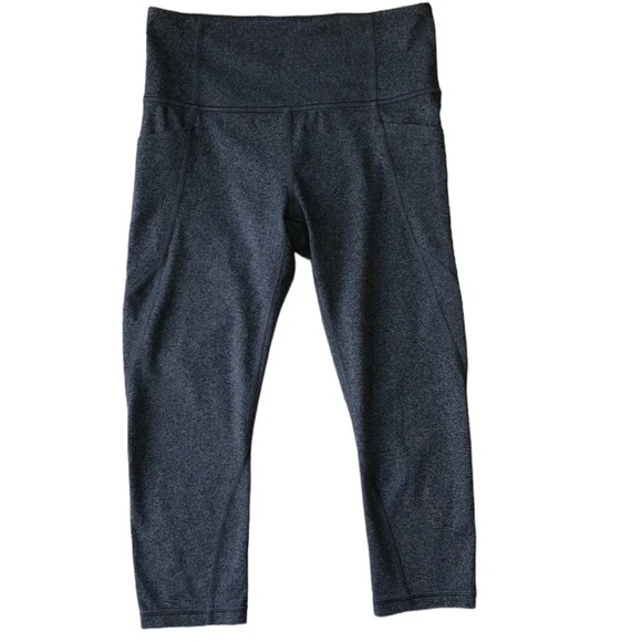 Athleta Cropped Leggings Side Pockets Gray Small - Picture 10 of 10